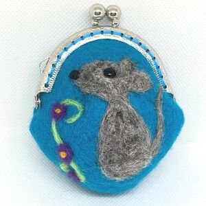 Charming Felt Coin Purse with Mouse Design